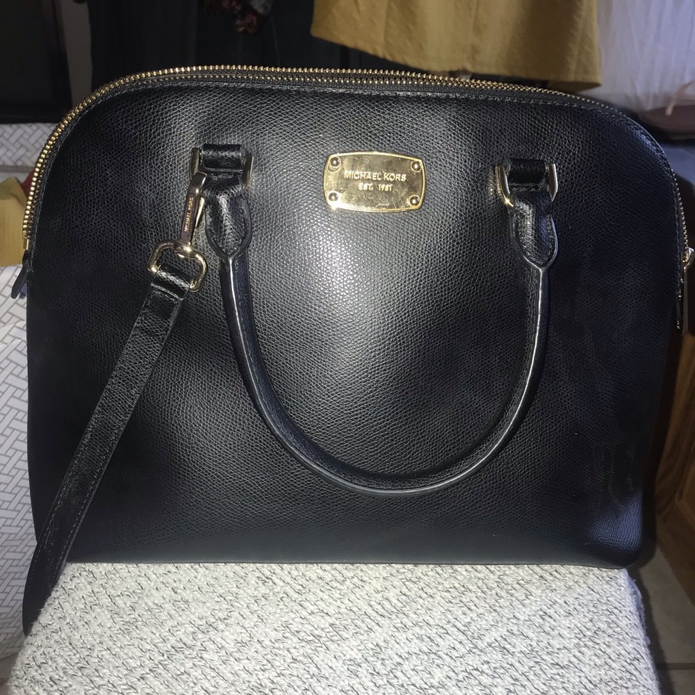 Michael Kors crossbody/handbag